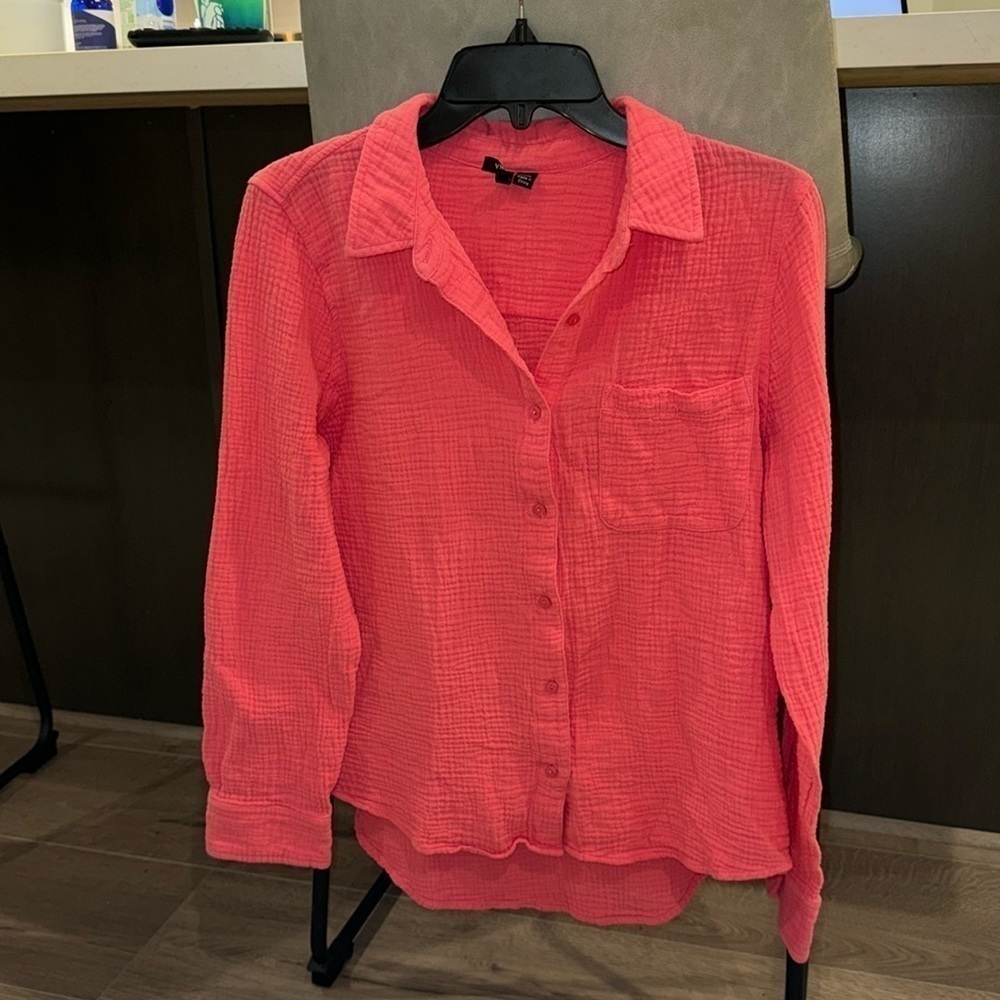 Versona button up long sleeve blouse - size medium - pink